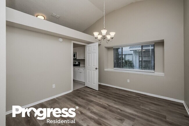 Building Photo - 1411 Star Jasmine Ln