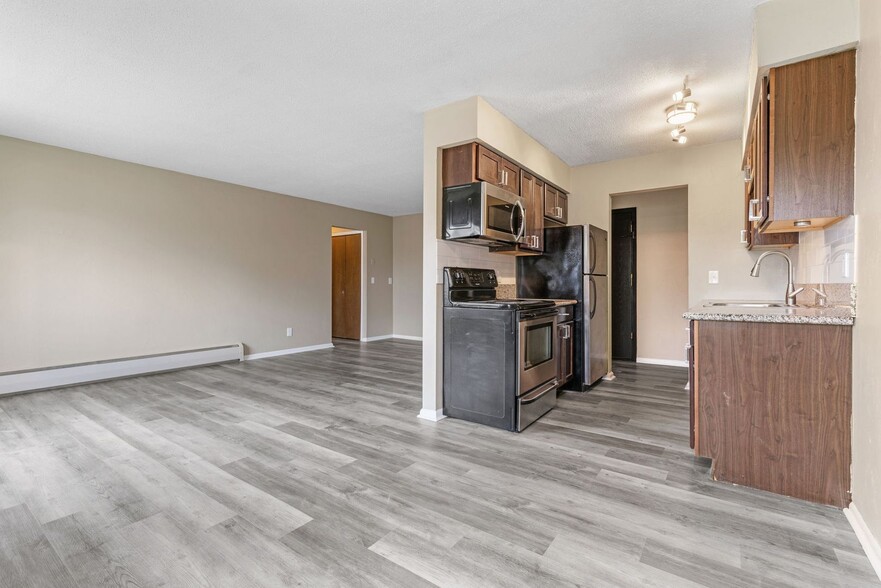 Interior Photo - Golden Living