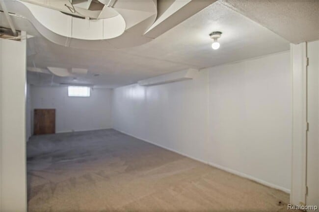 Building Photo - 14000 Nadine St