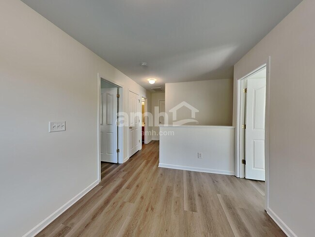 Building Photo - 2101 Trace Creek Dr