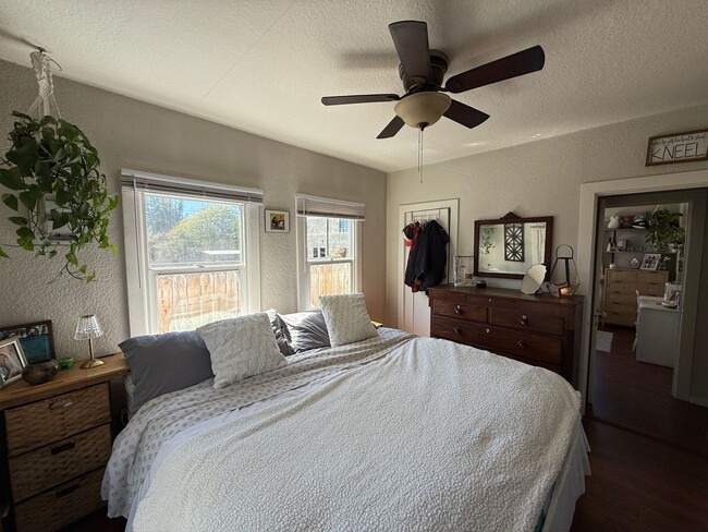 Building Photo - Carlsbad Home across from Holiday Park