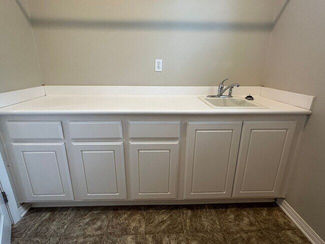 Building Photo - 3502 RAWLEY ST CORONA 92882 (5 BED / 3.5 B...