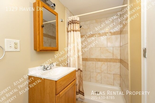 Building Photo - 1329 Haven Dr