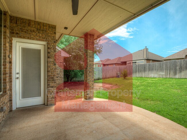 Building Photo - 3413 Huron Cir