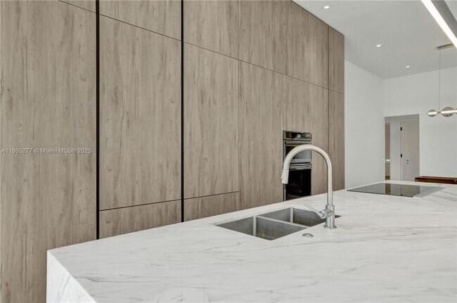 Building Photo - 3234 SW 53rd Ct