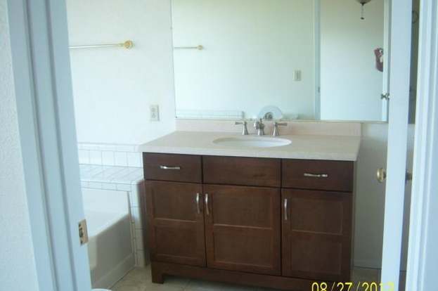 Building Photo - 10448 Edgewater Dr
