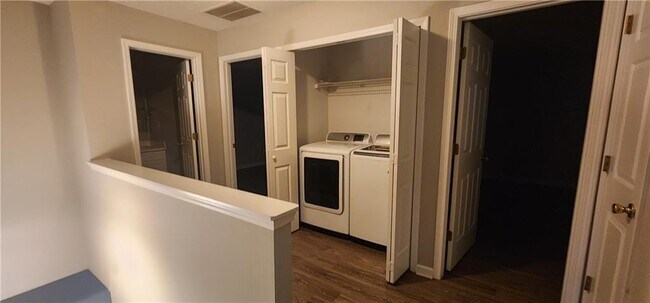 Building Photo - 413 Windstone Trail