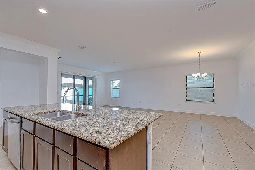 Building Photo - 14326 Fissore Blvd