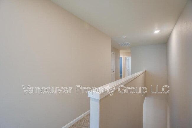 Building Photo - 15224 NE 70th St