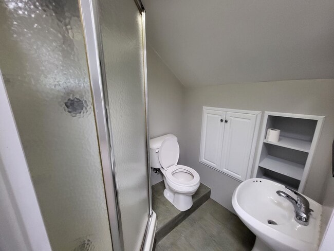 Building Photo - Studio loft next to UCO campus with deck and fenced yard