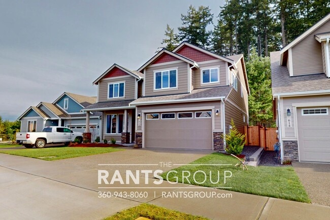 Building Photo - Beautiful Home! Easy JBLM Commute!