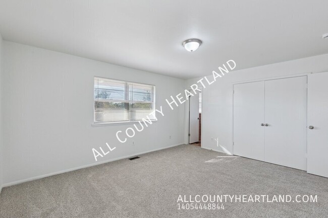 Building Photo - 4236 NW 48th St