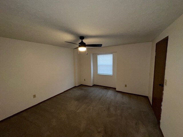 Building Photo - 966 Hidden Acres Ct