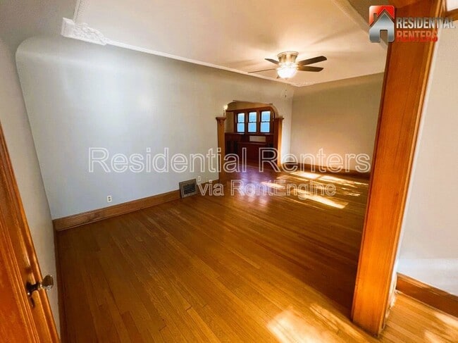 Building Photo - 2372 N 61st St