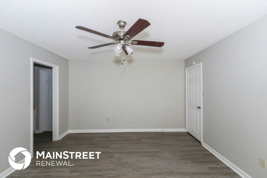 Building Photo - 4652 Blandford Dr