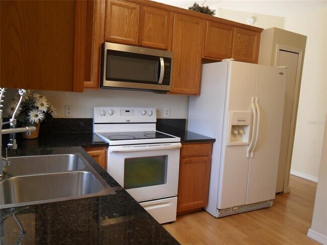 Building Photo - 276 San Gabriel St
