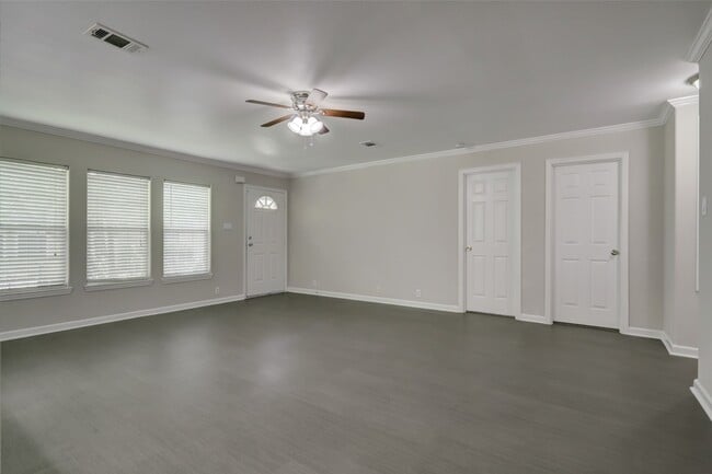 Building Photo - 1041 Reverend B J Lewis Dr
