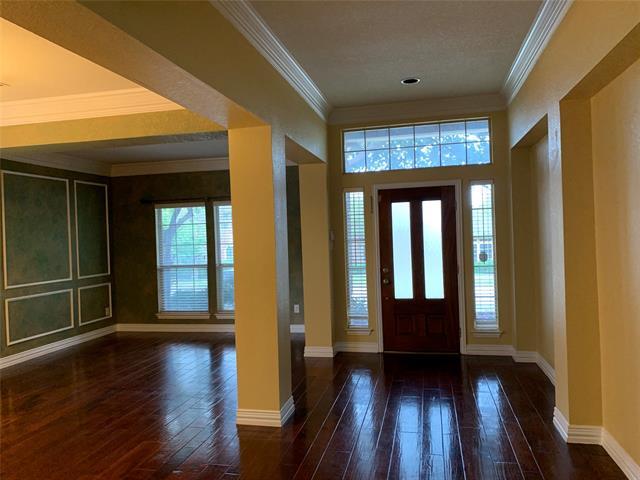 Building Photo - 8825 High Meadows Dr