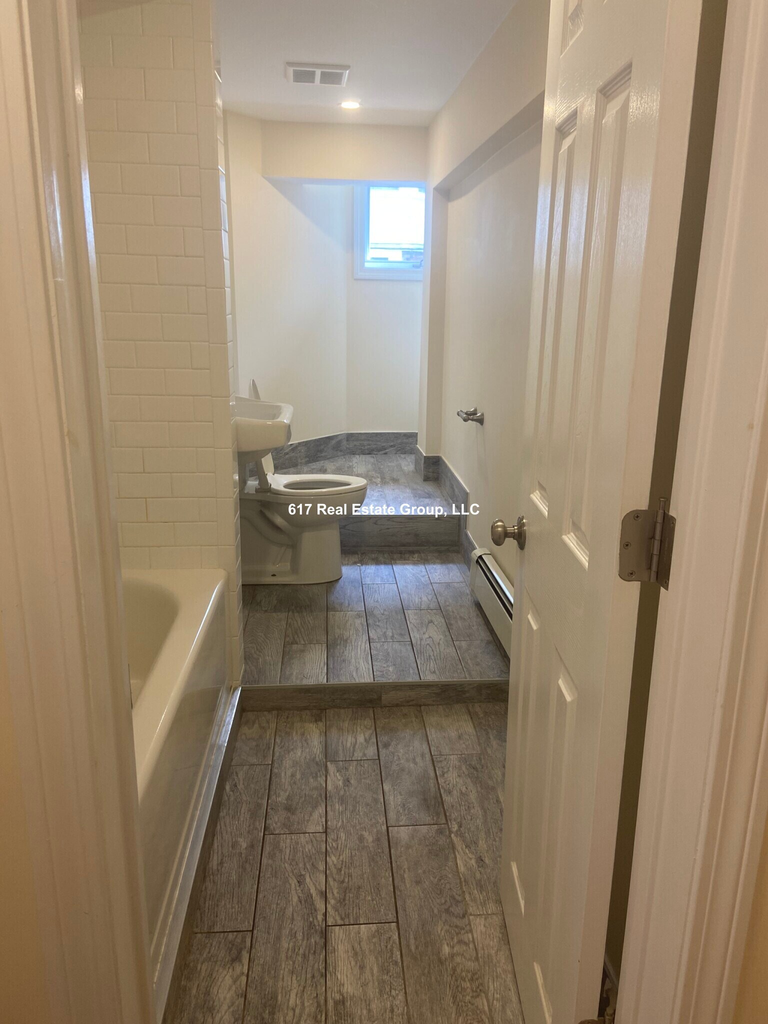 Building Photo - 381 Harvard St