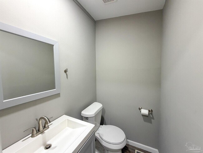 Building Photo - 1815 Hallmark Dr