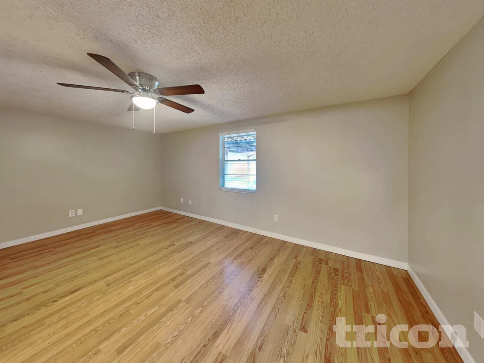 Building Photo - 18307 Oakdale Rd