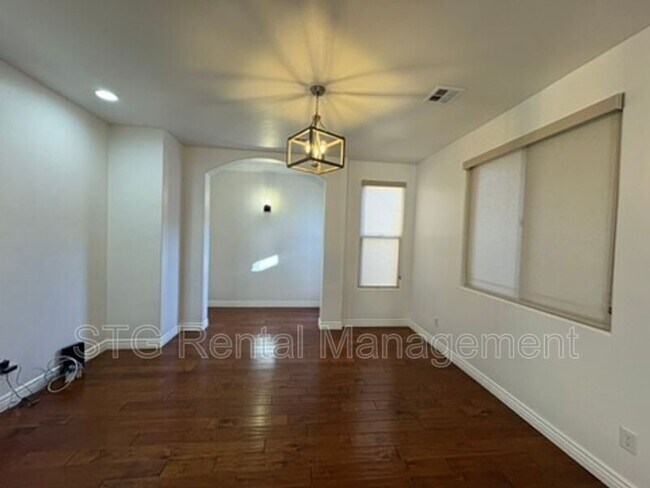 Building Photo - 668 Rio Virgin Dr