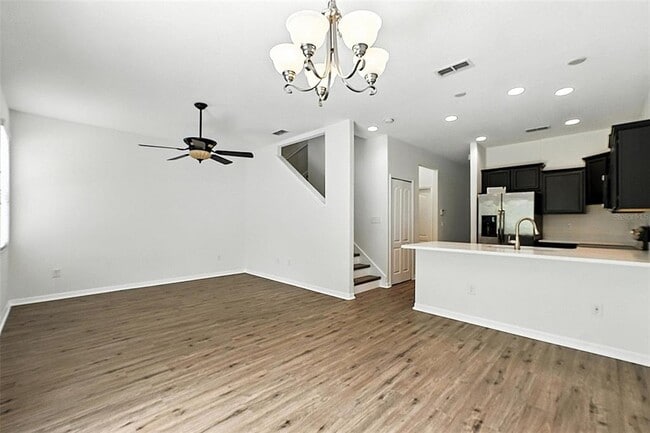 Building Photo - 10608 Savannah Plantation Ct