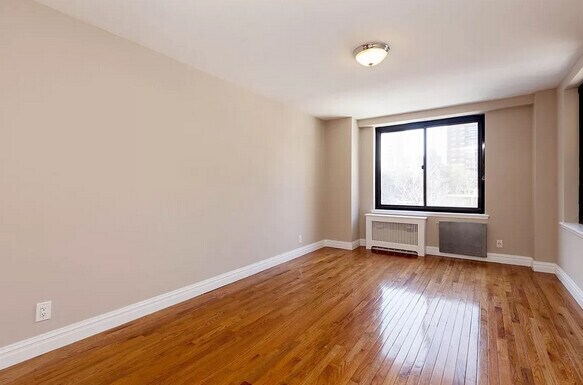 Building Photo - 786 Columbus Ave