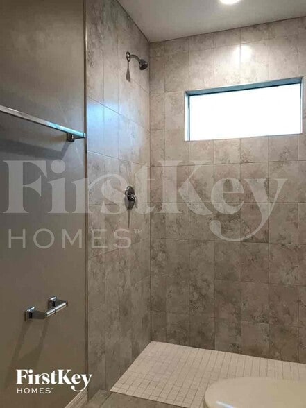 Building Photo - 3513 23rd St SW
