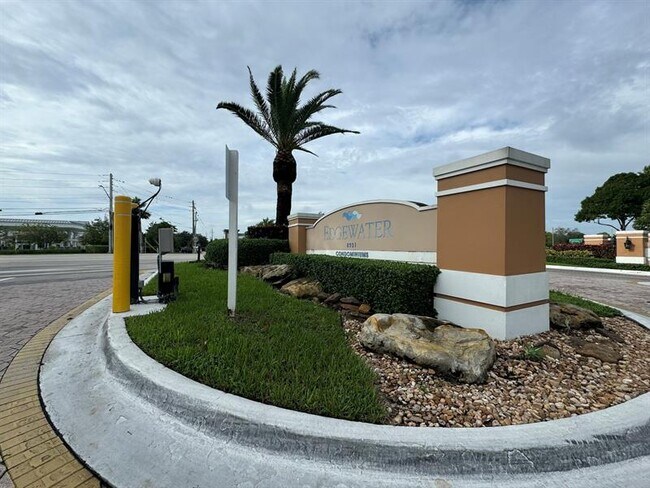 Building Photo - 9033 Wiles Rd