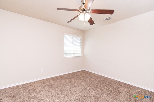 Building Photo - 3264 Vineyard Trail