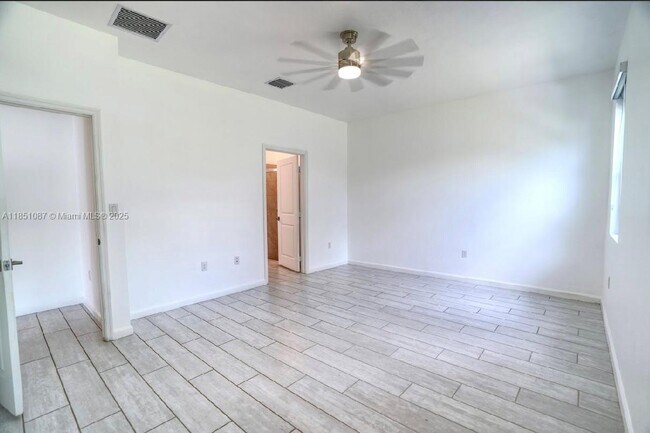 Building Photo - 30600 SW 193rd Ave