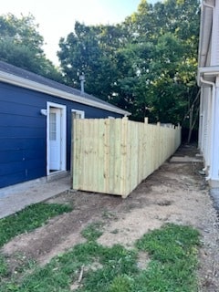 Fenced Backyard - 1527 Kenton St