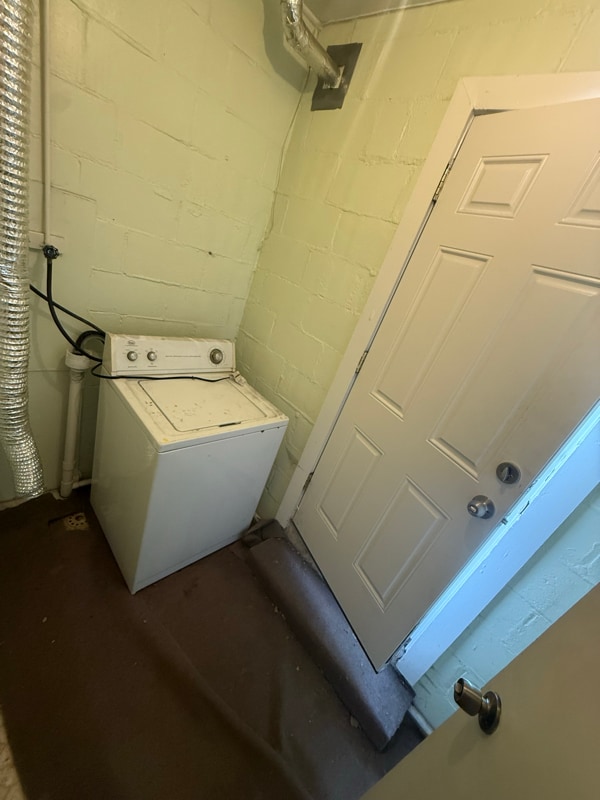 Building Photo - 405 Hillis St