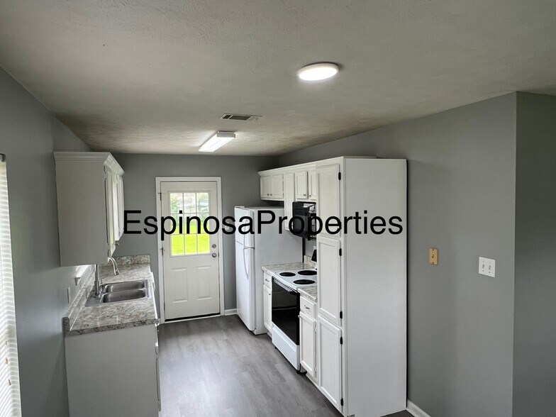 Building Photo - 4015 Gabrial Dr