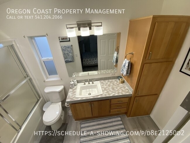 Building Photo - 227 NW 55th St