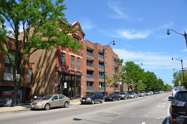 Building Photo - 1816 North Halsted