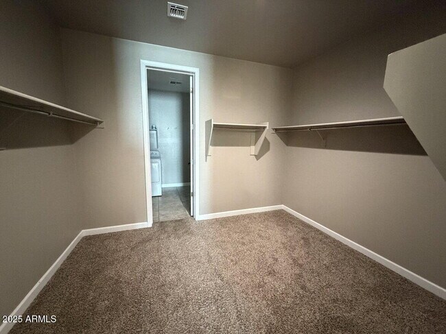 Building Photo - 38163 W Santa Monica Ave