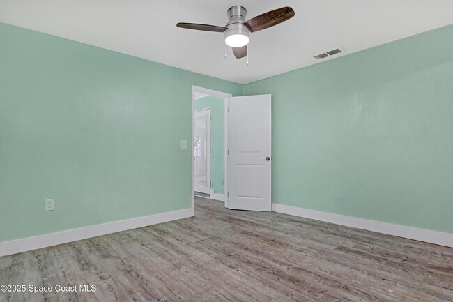 Building Photo - 151 Coconut Dr