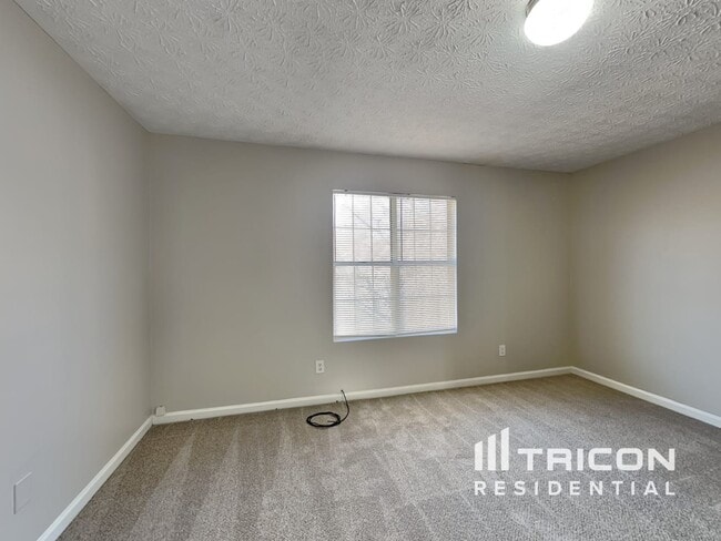 Building Photo - 1791 Killarney Dr SW
