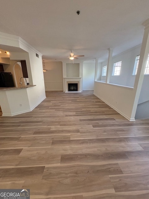 Building Photo - 245 Amal Dr SW