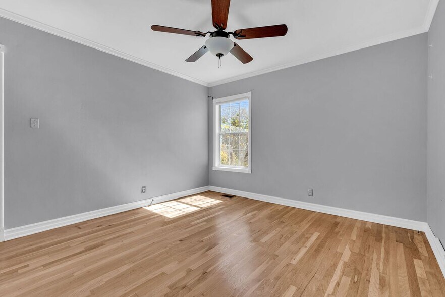 Building Photo - 4220 Los Coyotes Diagonal