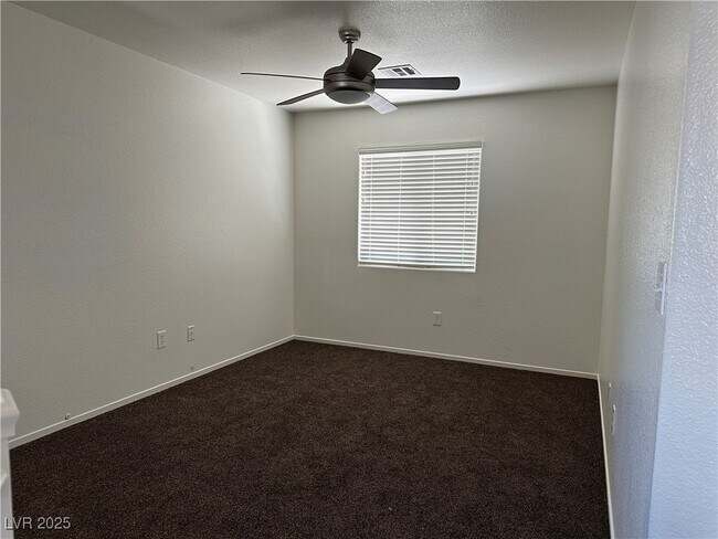 Building Photo - 10651 Lunar Crest Ave