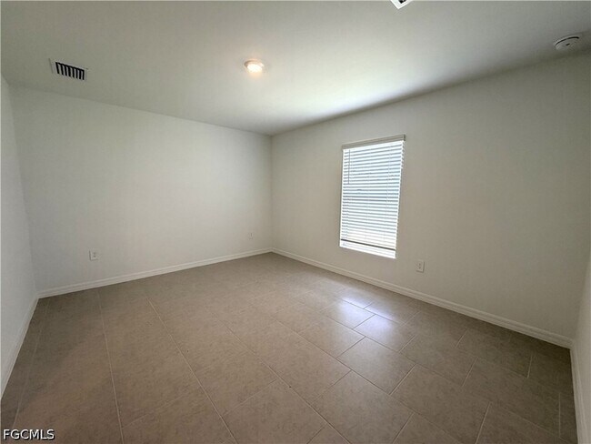Building Photo - 17216 Cantu Ct