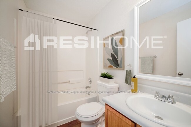 Building Photo - 4366 Fullwood Ct