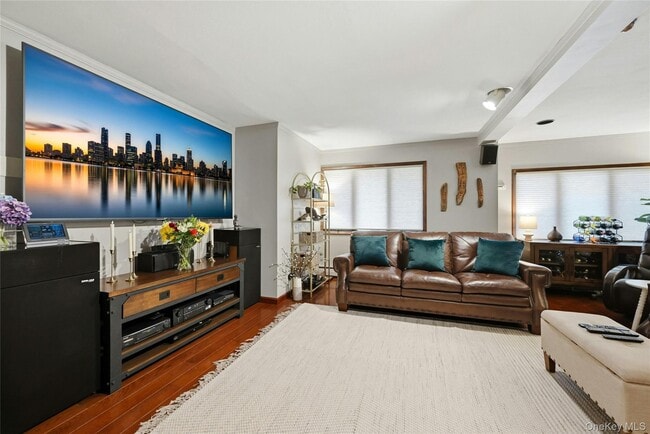 Building Photo - 38 Ormond Ave