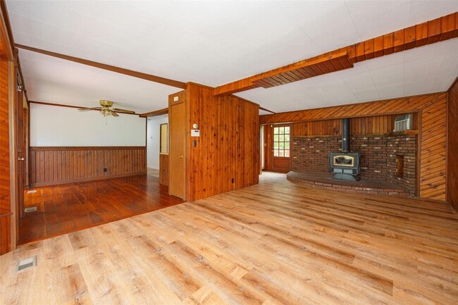 Building Photo - 1503 NY-9G