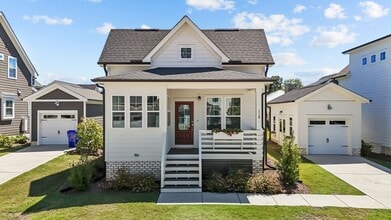 Building Photo - 118 Cottage Way