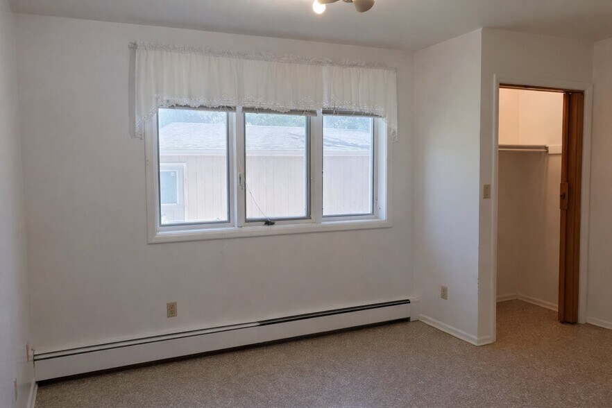 Building Photo - 1321 Walnut St