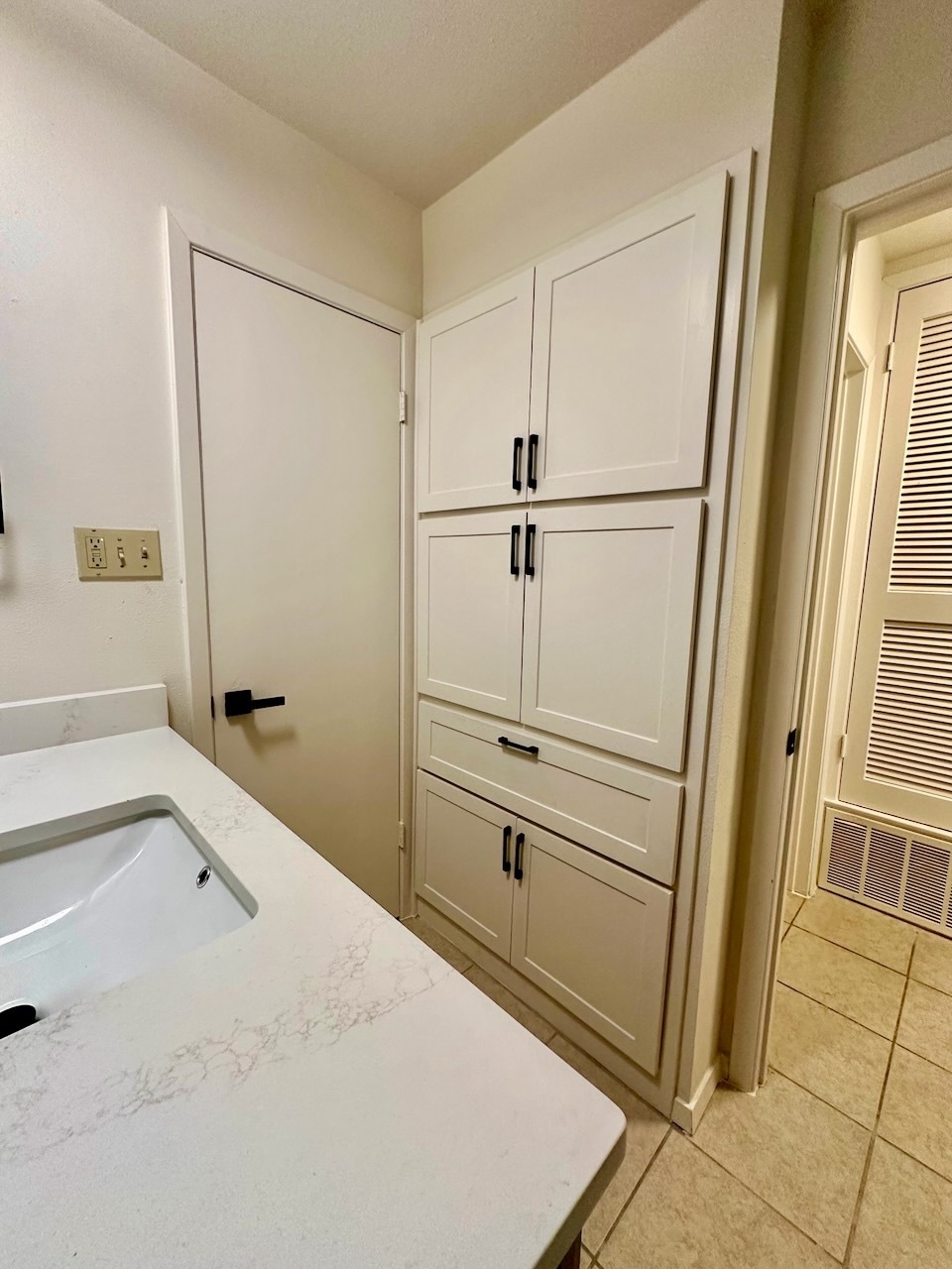 Bathroom - 1302 Thornridge Rd